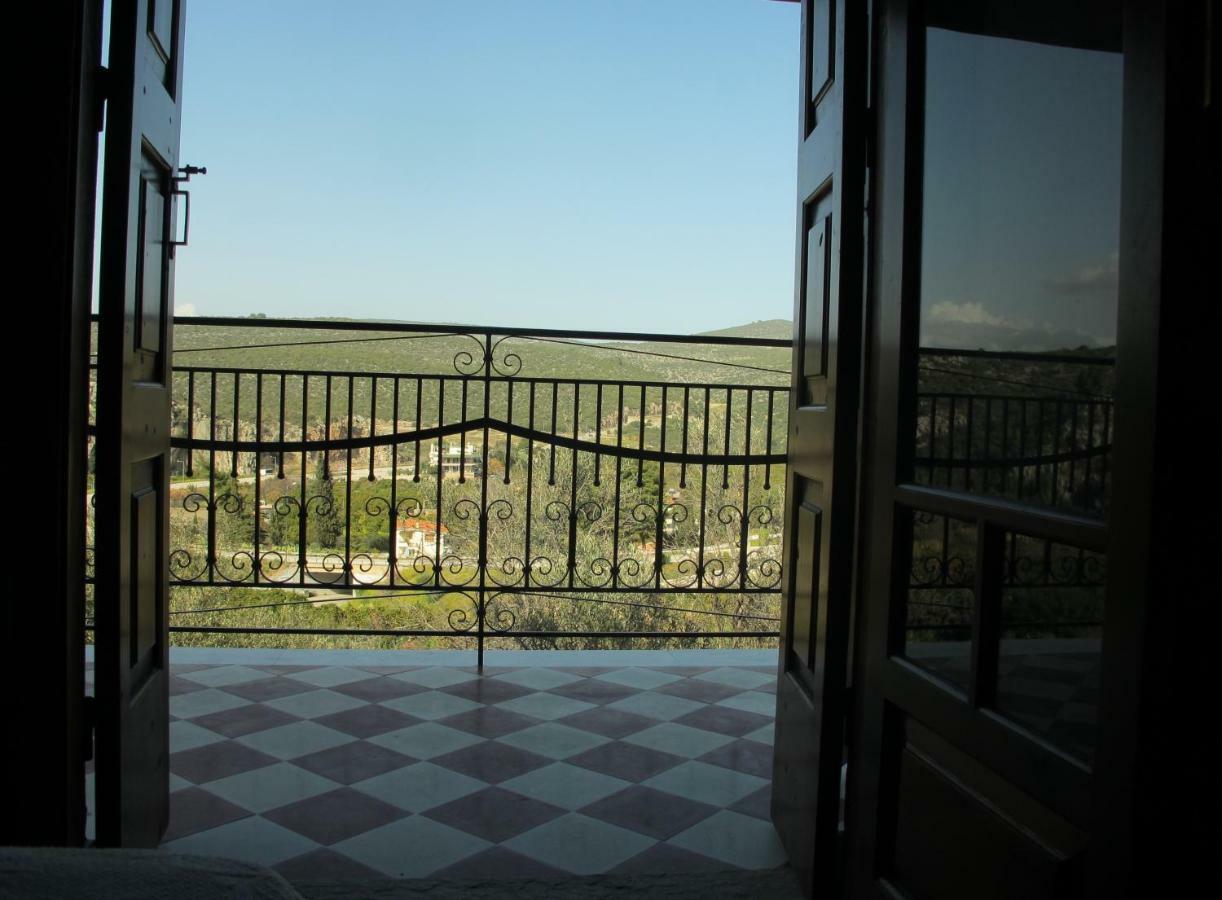 Ample Modern Country Home Nea Epidavros Exterior photo